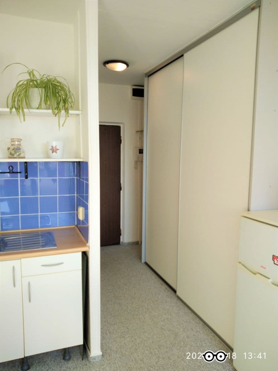 Prenájom bytu Garsoniéra 24 m², Jasmínová, Praha, Praha Prenájom bytu Garsoniéra 24 m², Jasmínová, Praha, Praha