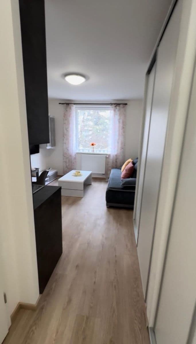 Predaj bytu 1-izbový 19 m², Kubánské náměstí, Praha, Praha Predaj bytu 1-izbový 19 m², Kubánské náměstí, Praha, Praha