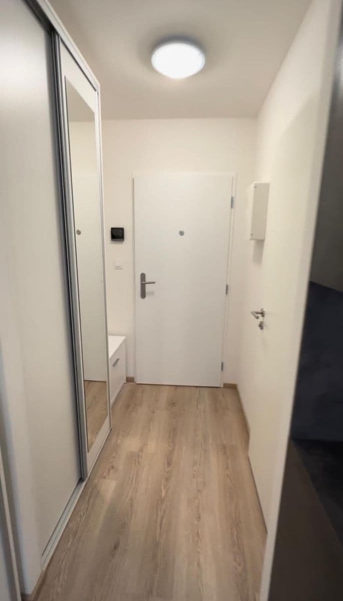 Predaj bytu 1-izbový 19 m², Kubánské náměstí, Praha, Praha Predaj bytu 1-izbový 19 m², Kubánské náměstí, Praha, Praha