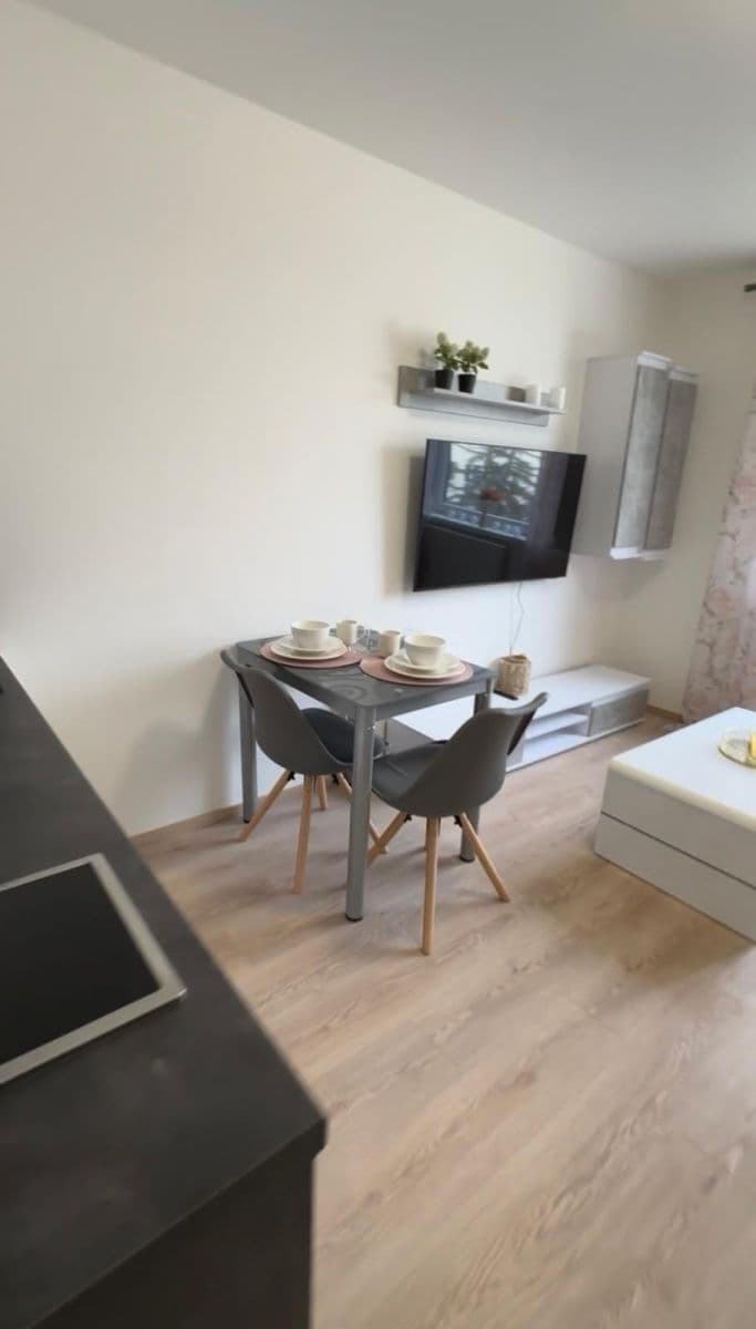 Predaj bytu 1-izbový 19 m², Kubánské náměstí, Praha, Praha Predaj bytu 1-izbový 19 m², Kubánské náměstí, Praha, Praha