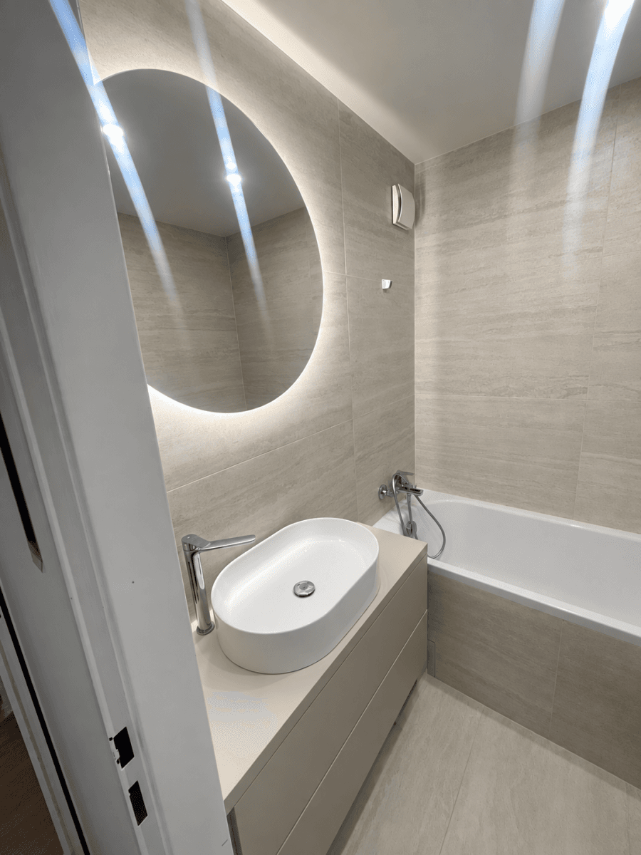 Prenájom bytu 4-izbový 80 m², Třebešovská, Praha, Praha Prenájom bytu 4-izbový 80 m², Třebešovská, Praha, Praha