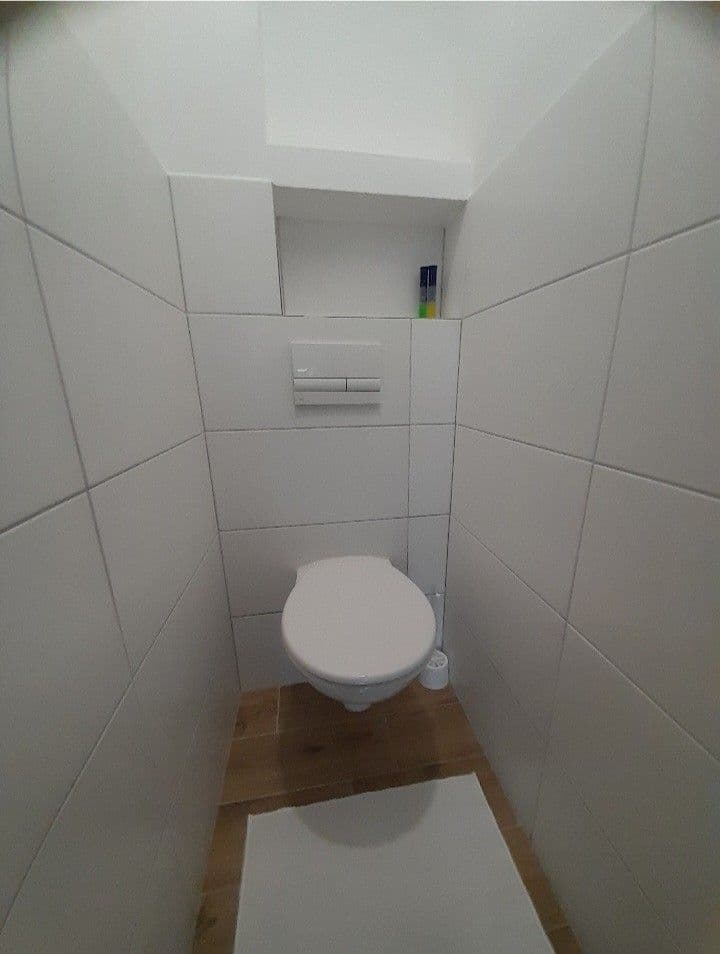 Prenájom bytu 3-izbový 71 m², Rákosníkova, Neveklov, Středočeský kraj Prenájom bytu 3-izbový 71 m², Rákosníkova, Neveklov, Středočeský kraj