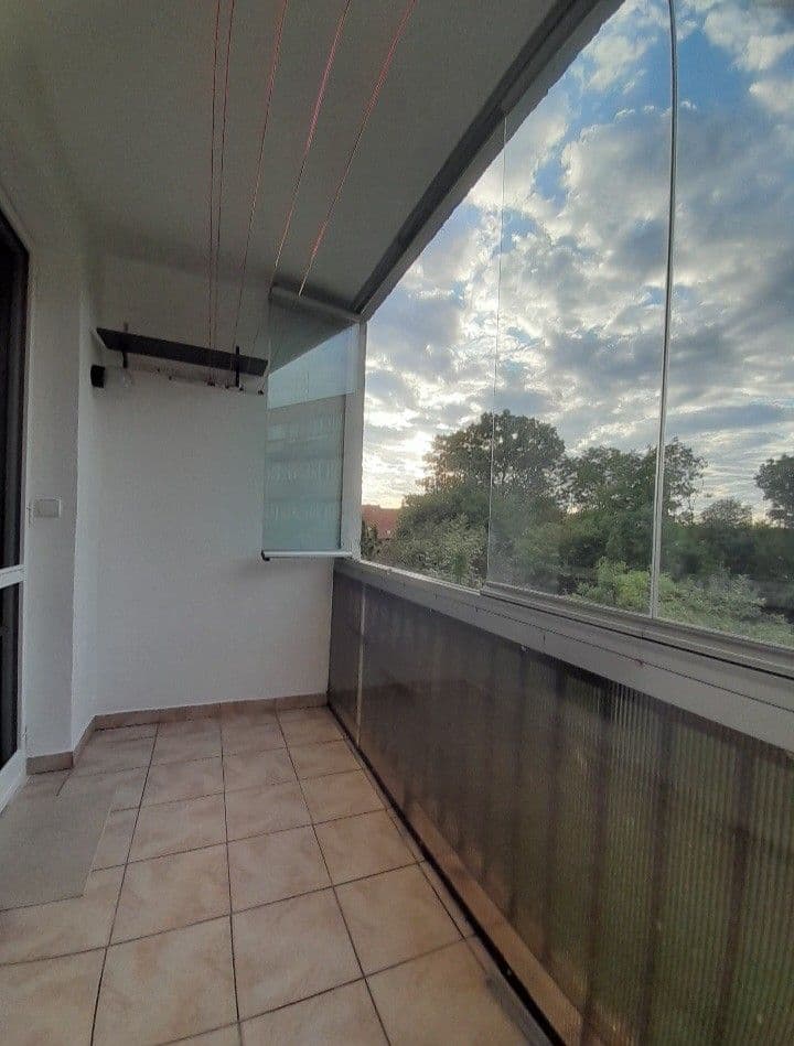 Prenájom bytu 3-izbový 71 m², Rákosníkova, Neveklov, Středočeský kraj Prenájom bytu 3-izbový 71 m², Rákosníkova, Neveklov, Středočeský kraj