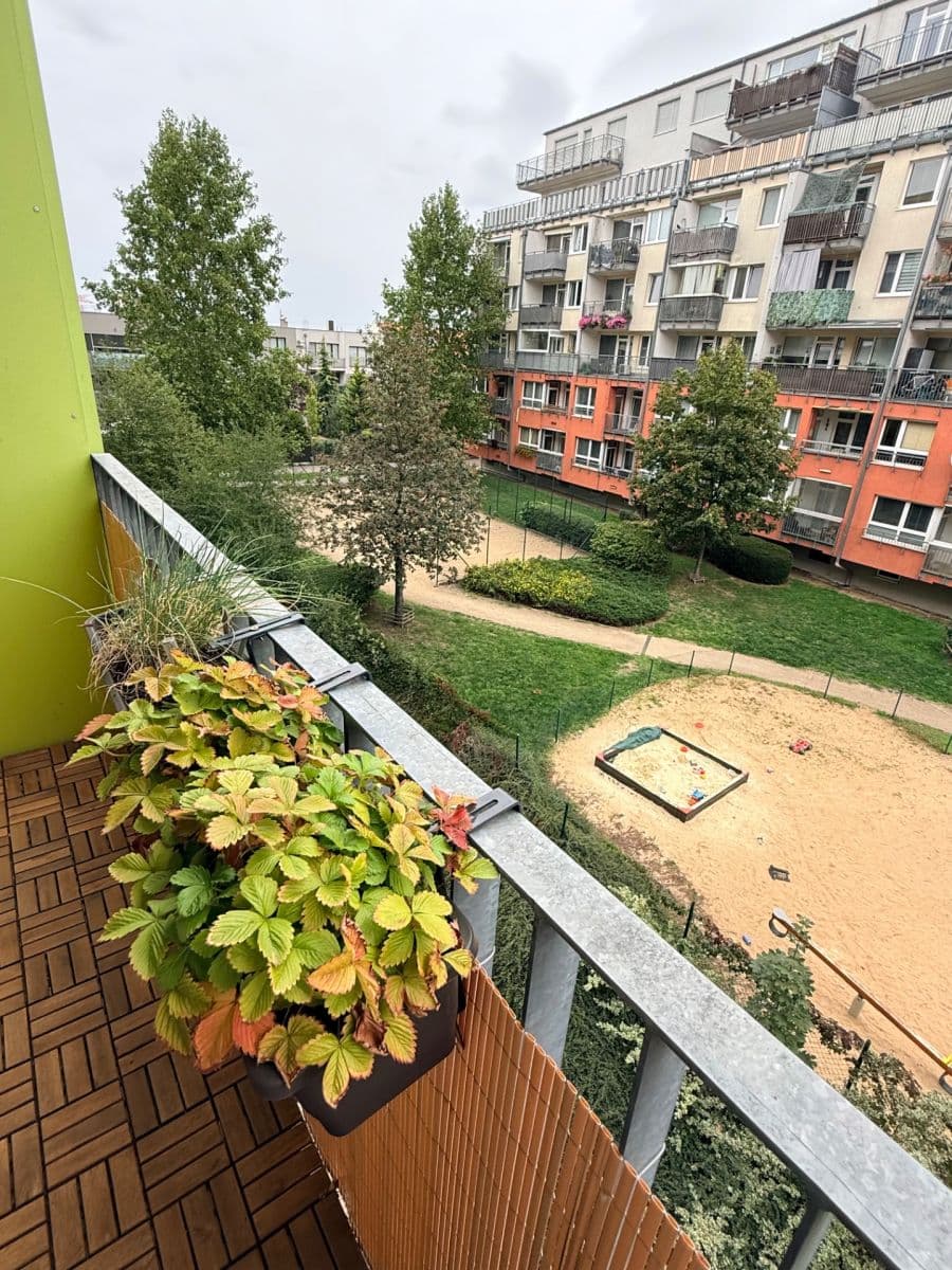 Prenájom bytu 2-izbový 47 m², Zakšínská, Praha, Praha Prenájom bytu 2-izbový 47 m², Zakšínská, Praha, Praha