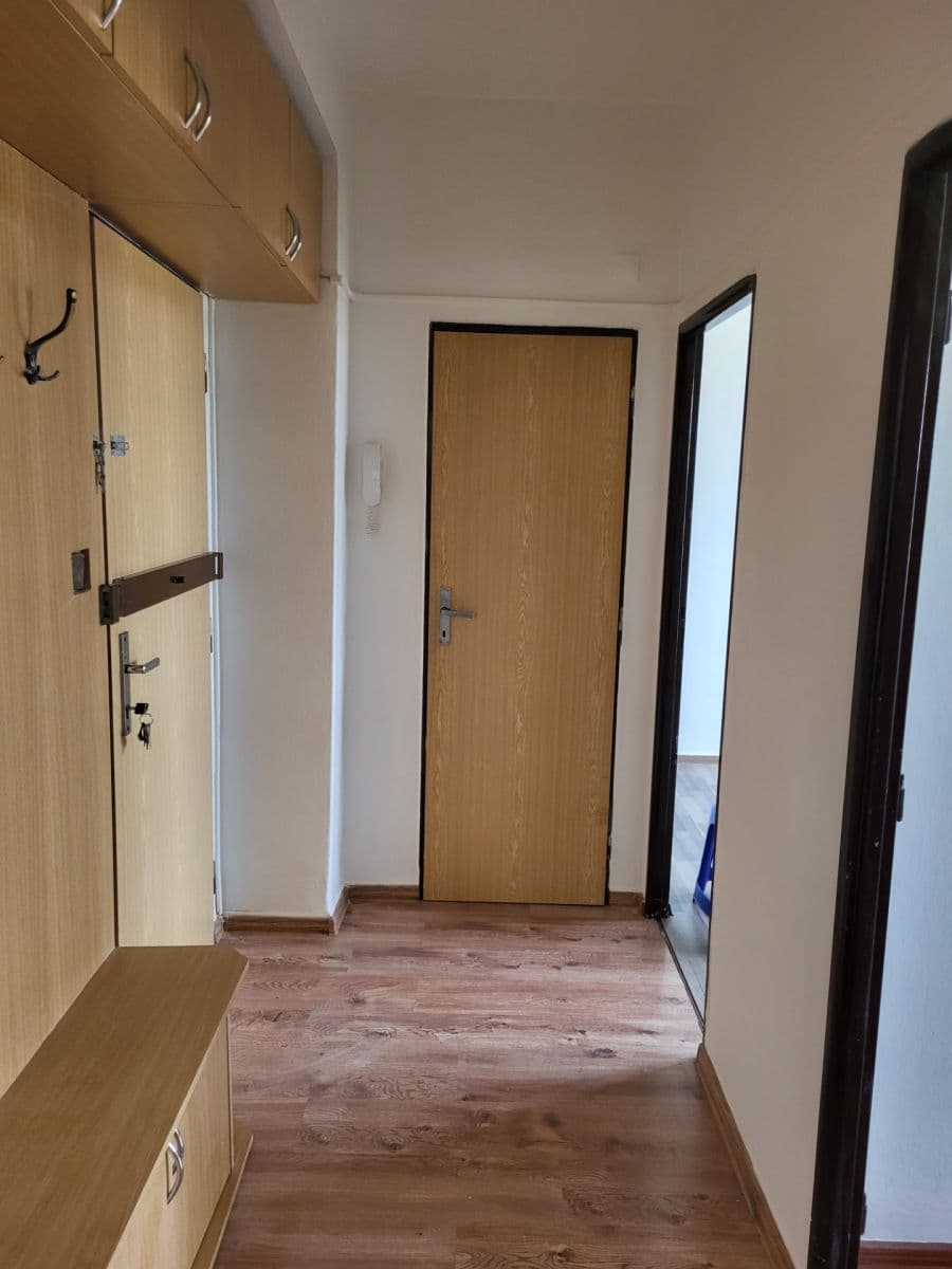 Prenájom bytu 3-izbový 64 m², 17. listopadu, Bílovec, Moravskoslezský kraj Prenájom bytu 3-izbový 64 m², 17. listopadu, Bílovec, Moravskoslezský kraj