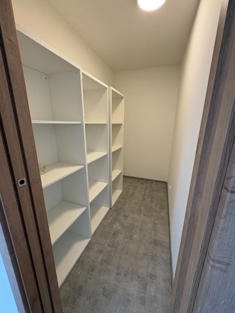 Prenájom bytu 3-izbový 62 m², Břetislavova, Brno, Jihomoravský kraj Prenájom bytu 3-izbový 62 m², Břetislavova, Brno, Jihomoravský kraj