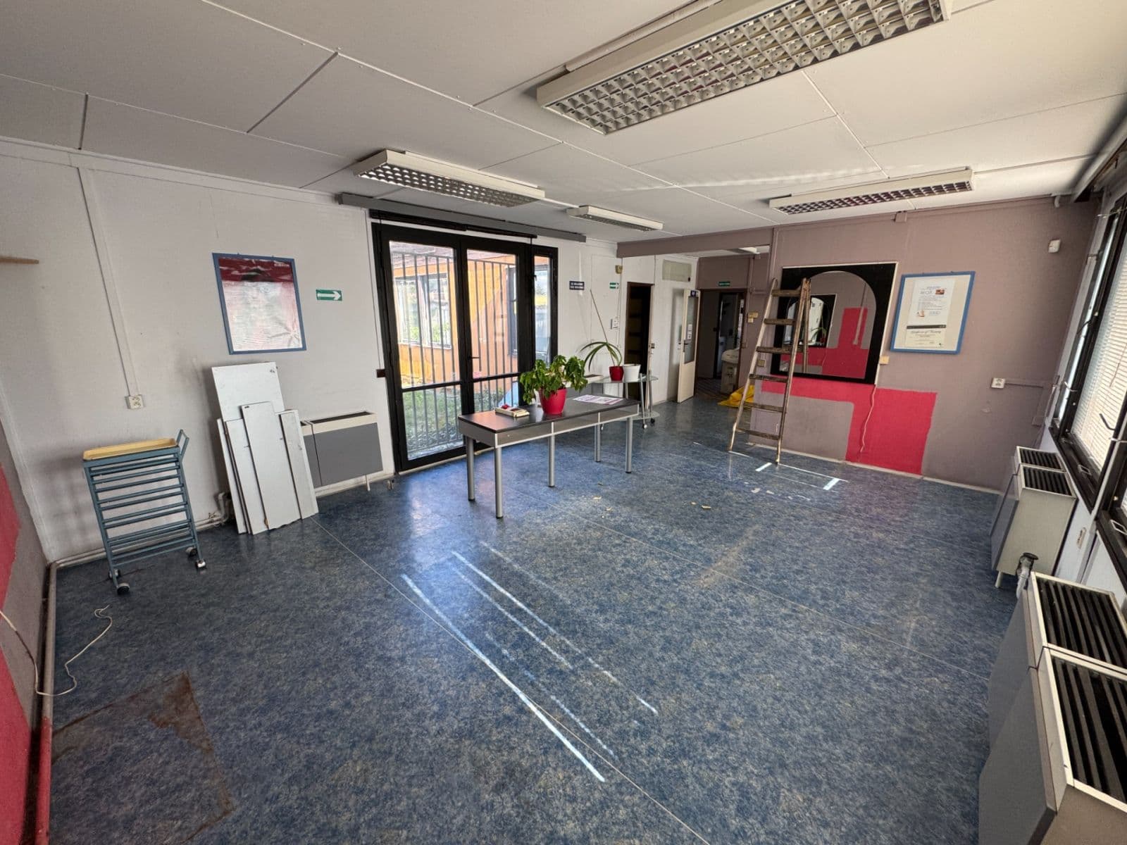 Prenájom kancelárie 111 m², Tuřanská, Brno, Jihomoravský kraj Prenájom kancelárie 111 m², Tuřanská, Brno, Jihomoravský kraj