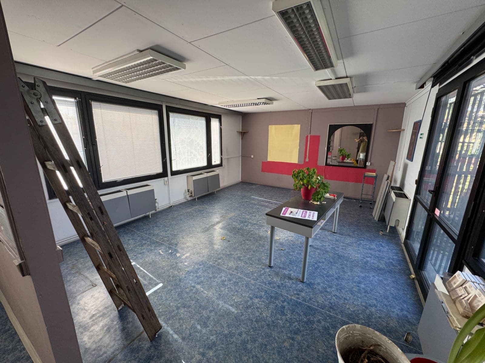 Prenájom kancelárie 111 m², Tuřanská, Brno, Jihomoravský kraj Prenájom kancelárie 111 m², Tuřanská, Brno, Jihomoravský kraj