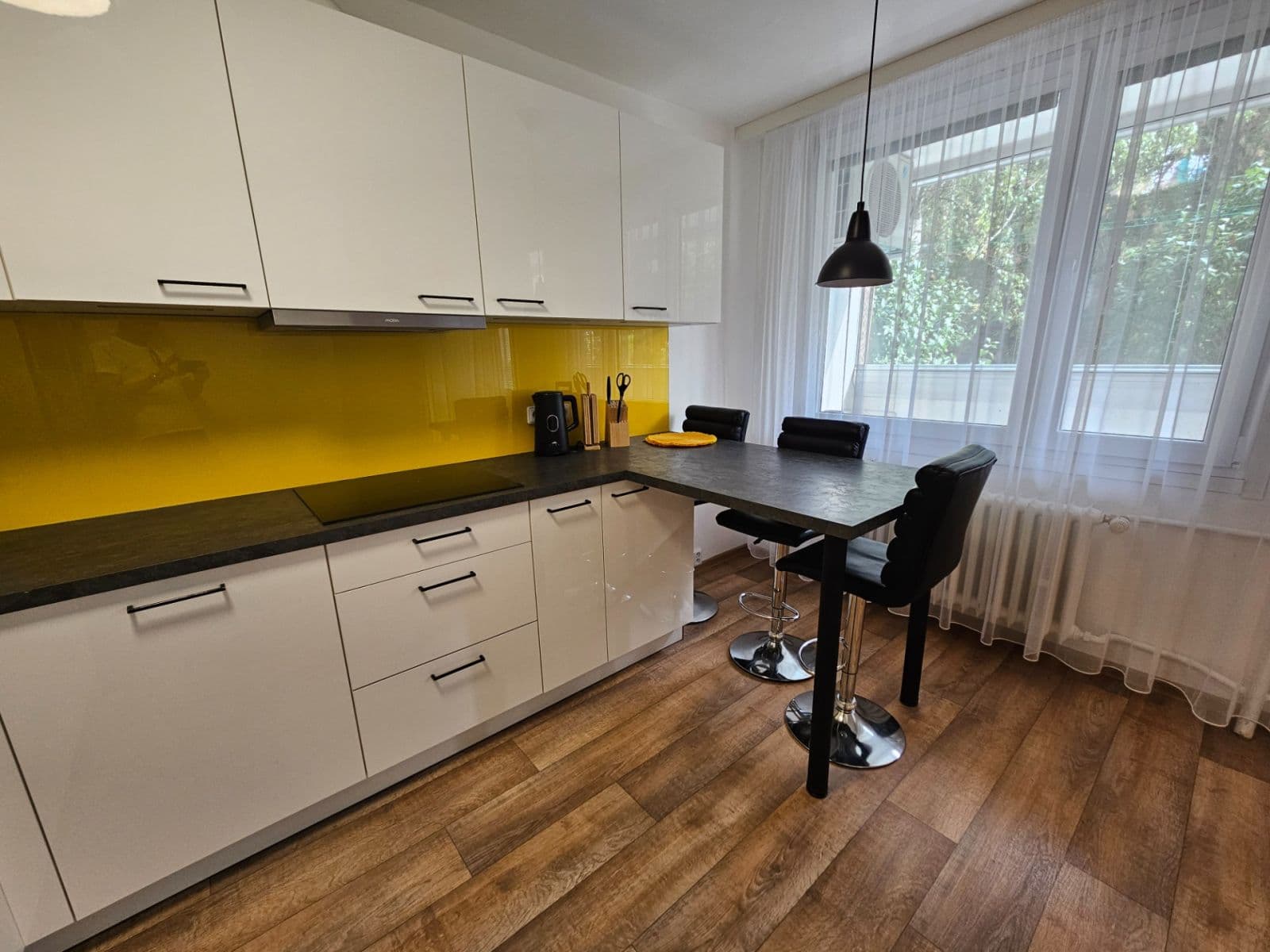 Prenájom bytu 3-izbový 60 m², Habartická, Praha, Praha Prenájom bytu 3-izbový 60 m², Habartická, Praha, Praha