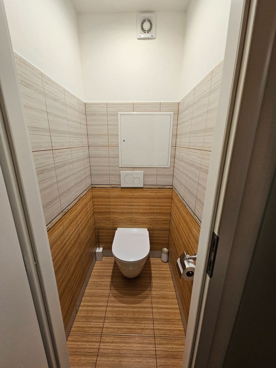 Prenájom bytu 3-izbový 60 m², Habartická, Praha, Praha Prenájom bytu 3-izbový 60 m², Habartická, Praha, Praha
