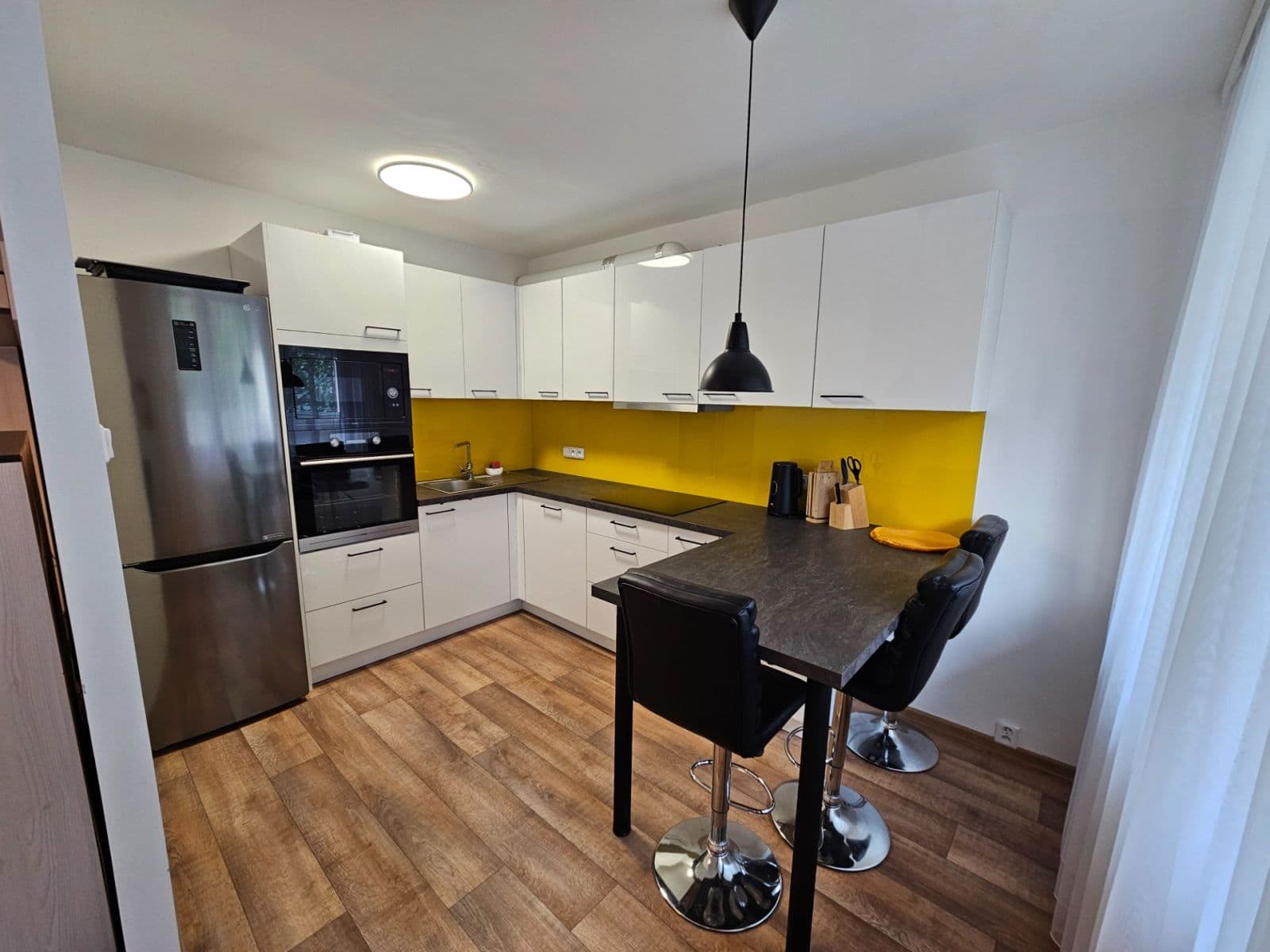 Prenájom bytu 3-izbový 60 m², Habartická, Praha, Praha Prenájom bytu 3-izbový 60 m², Habartická, Praha, Praha