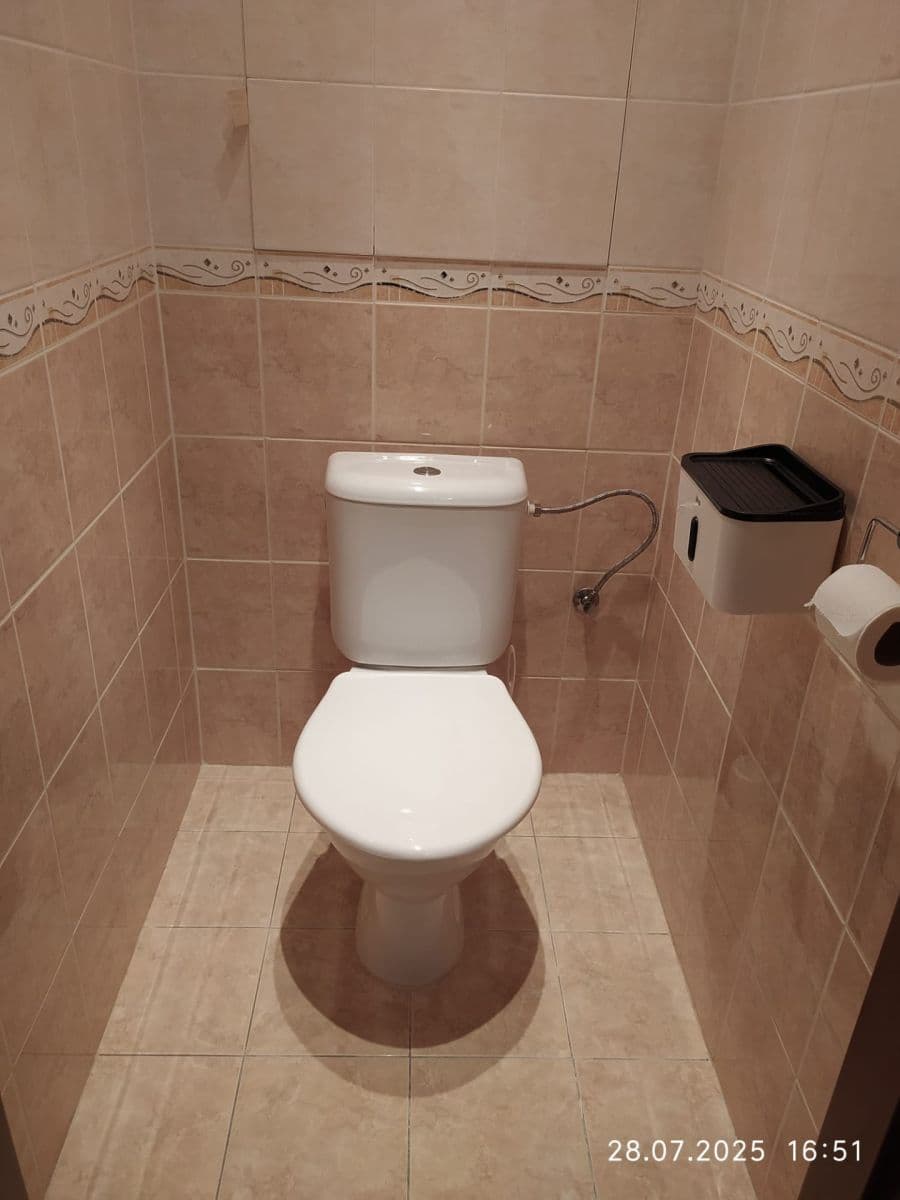 Prenájom bytu 4-izbový 90 m², Nechvílova, Praha, Praha Prenájom bytu 4-izbový 90 m², Nechvílova, Praha, Praha