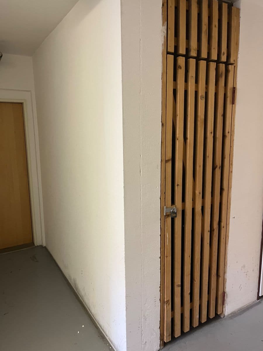 Predaj bytu 1-izbový 36 m², Hnězdenská, Praha, Praha Predaj bytu 1-izbový 36 m², Hnězdenská, Praha, Praha
