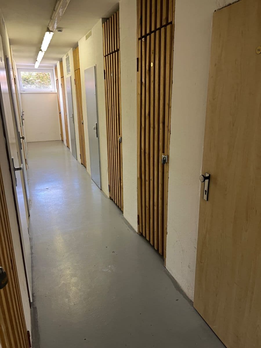 Predaj bytu 1-izbový 36 m², Hnězdenská, Praha, Praha Predaj bytu 1-izbový 36 m², Hnězdenská, Praha, Praha
