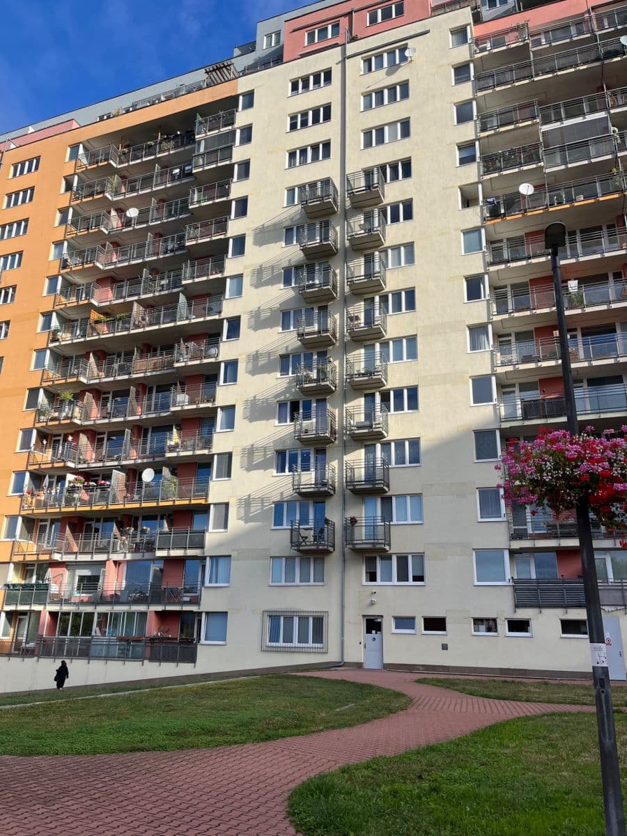 Predaj bytu 1-izbový 36 m², Hnězdenská, Praha, Praha Predaj bytu 1-izbový 36 m², Hnězdenská, Praha, Praha