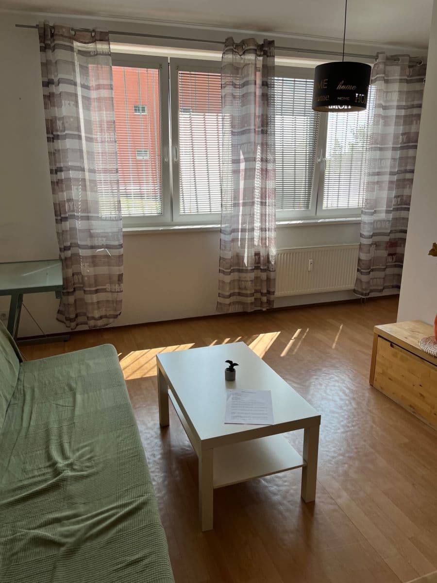 Predaj bytu 1-izbový 36 m², Hnězdenská, Praha, Praha Predaj bytu 1-izbový 36 m², Hnězdenská, Praha, Praha