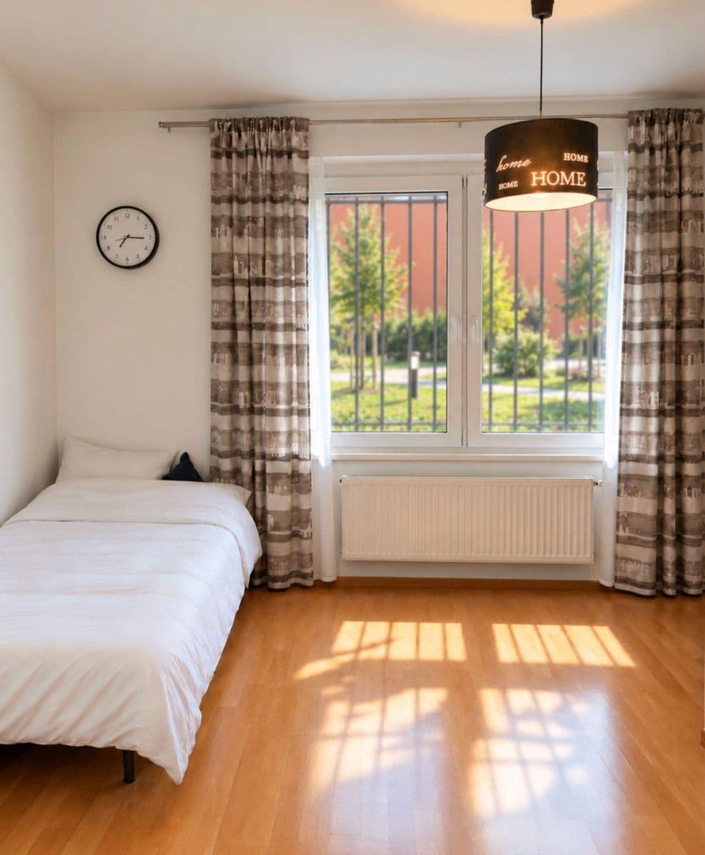 Predaj bytu 1-izbový 36 m², Hnězdenská, Praha, Praha Predaj bytu 1-izbový 36 m², Hnězdenská, Praha, Praha