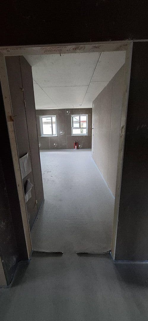 Prenájom bytu 4-izbový 130 m², Wiesenweg 66, Bubenreuth, Bavorsko Prenájom bytu 4-izbový 130 m², Wiesenweg 66, Bubenreuth, Bavorsko