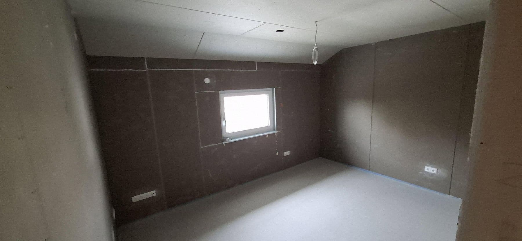 Prenájom bytu 4-izbový 130 m², Wiesenweg 66, Bubenreuth, Bavorsko Prenájom bytu 4-izbový 130 m², Wiesenweg 66, Bubenreuth, Bavorsko