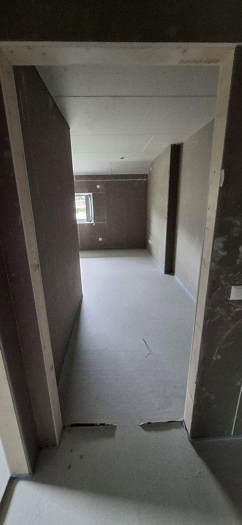 Prenájom bytu 4-izbový 130 m², Wiesenweg 66, Bubenreuth, Bavorsko Prenájom bytu 4-izbový 130 m², Wiesenweg 66, Bubenreuth, Bavorsko