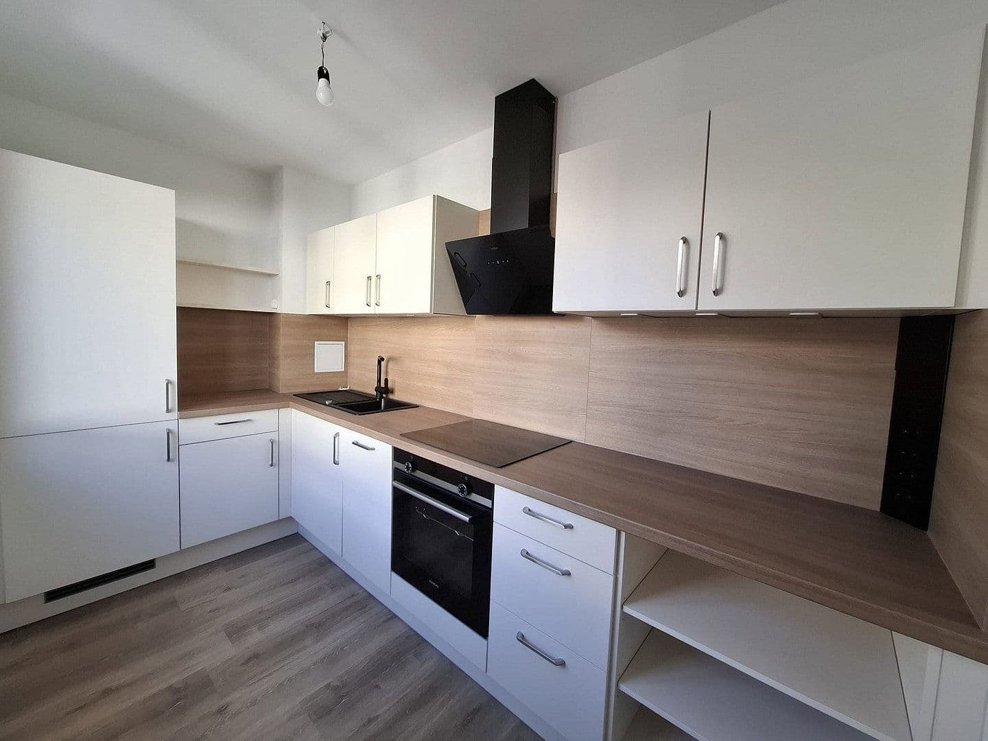 Prenájom bytu 1-izbový 37 m², Wien, Viedeň Prenájom bytu 1-izbový 37 m², Wien, Viedeň