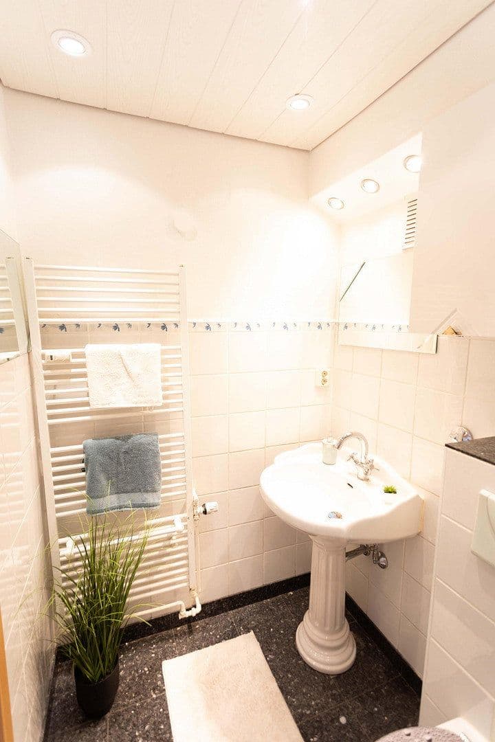 Predaj bytu 3-izbový 89 m², Von-Escherte-Straße 8, Hannover, Dolné Sasko Predaj bytu 3-izbový 89 m², Von-Escherte-Straße 8, Hannover, Dolné Sasko