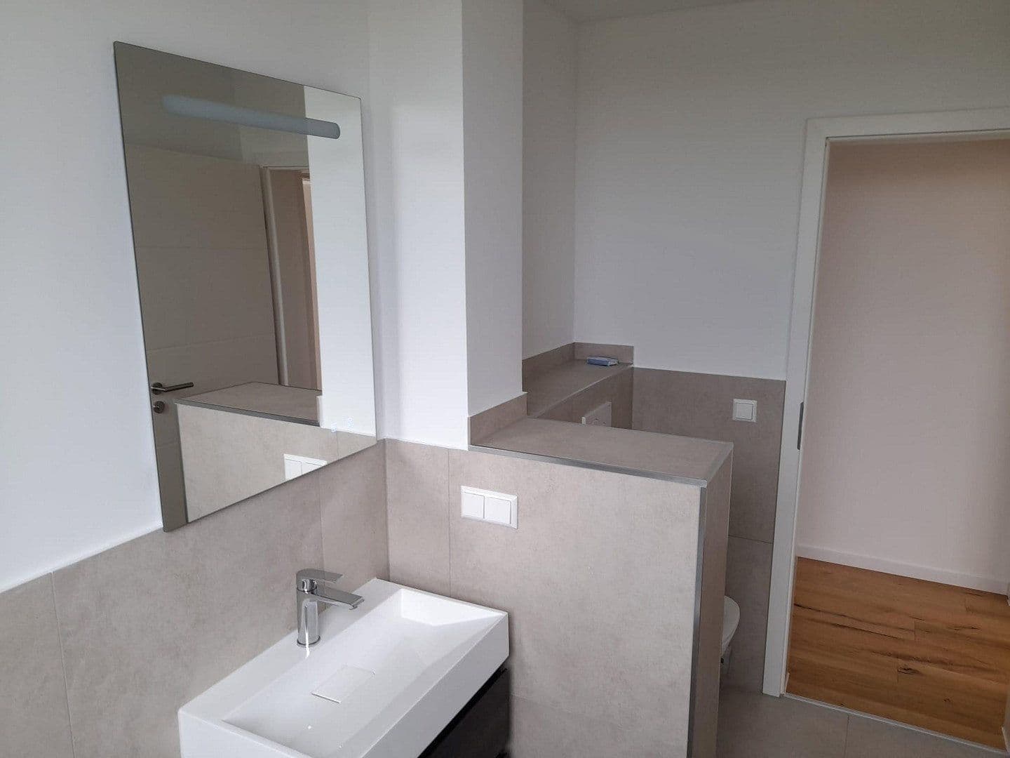 Prenájom bytu 4-izbový 98 m², Honsellstr. 1b, Karlsruhe, Bádensko-Wurttembersko Prenájom bytu 4-izbový 98 m², Honsellstr. 1b, Karlsruhe, Bádensko-Wurttembersko