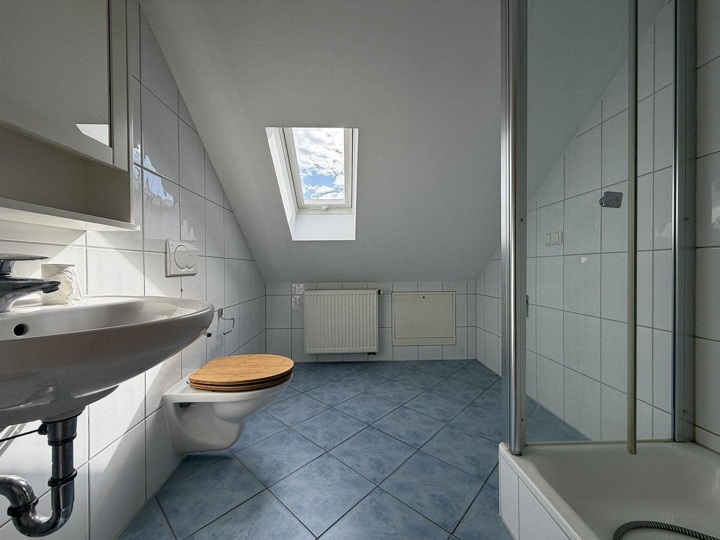 Prenájom bytu 3-izbový 85 m², Hainburg, Hesensko Prenájom bytu 3-izbový 85 m², Hainburg, Hesensko
