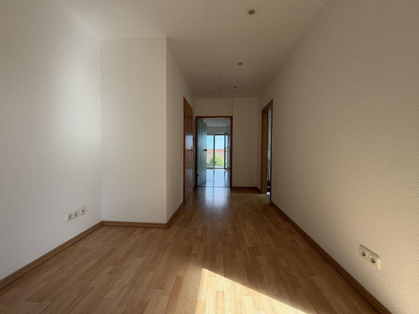Prenájom bytu 3-izbový 85 m², Hainburg, Hesensko Prenájom bytu 3-izbový 85 m², Hainburg, Hesensko