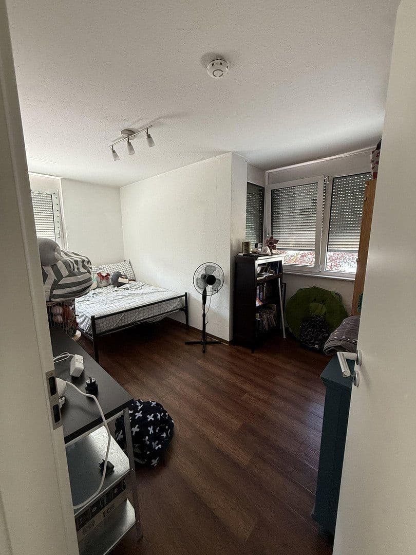 Predaj domu 131 m², pozemok 200 m², Sindelfingen, Bádensko-Wurttembersko Predaj domu 131 m², pozemok 200 m², Sindelfingen, Bádensko-Wurttembersko