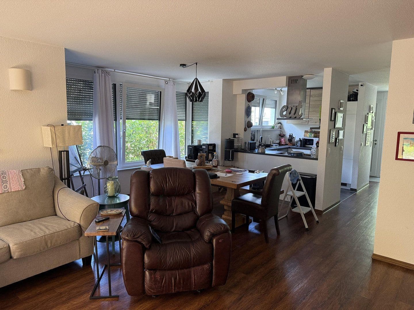 Predaj domu 131 m², pozemok 200 m², Sindelfingen, Bádensko-Wurttembersko Predaj domu 131 m², pozemok 200 m², Sindelfingen, Bádensko-Wurttembersko