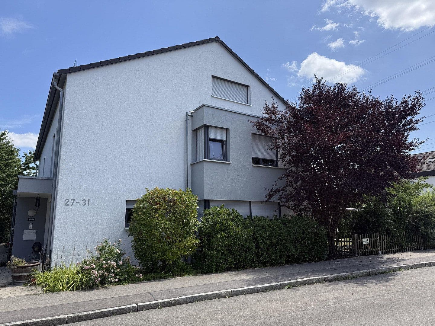 Predaj domu 131 m², pozemok 200 m², Sindelfingen, Bádensko-Wurttembersko Predaj domu 131 m², pozemok 200 m², Sindelfingen, Bádensko-Wurttembersko