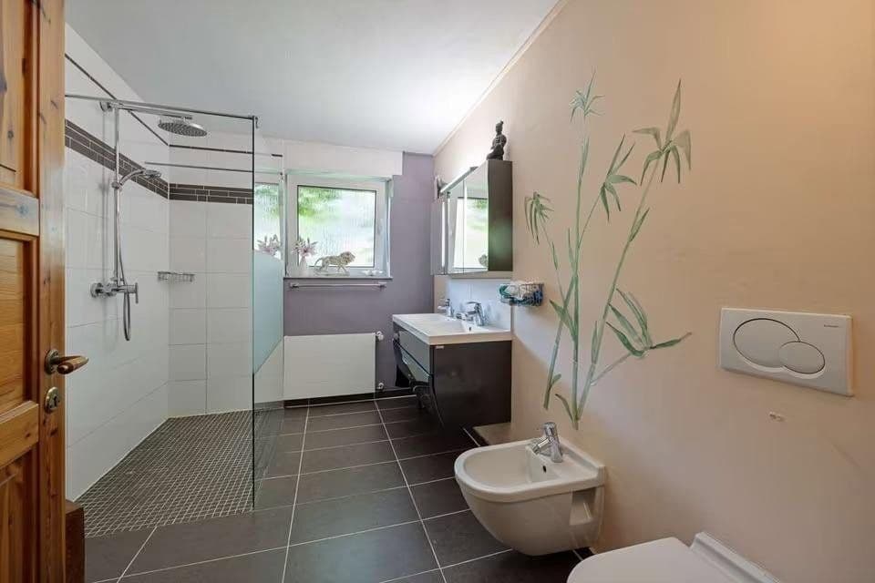 Predaj domu 141 m², pozemok 688 m², Steinhammerstraße 100, Dortmund-Marten, Severné Porýnie - Westfálsko Predaj domu 141 m², pozemok 688 m², Steinhammerstraße 100, Dortmund-Marten, Severné Porýnie - Westfálsko
