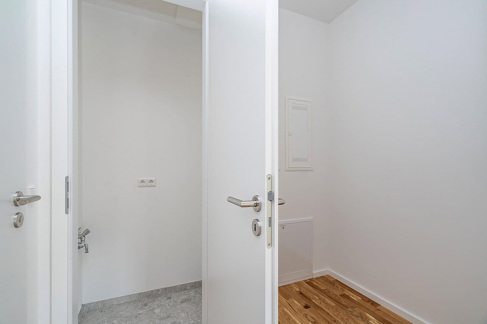 Prenájom bytu 2-izbový 52 m², Parkstraße 44, Berlin, Berlín Prenájom bytu 2-izbový 52 m², Parkstraße 44, Berlin, Berlín
