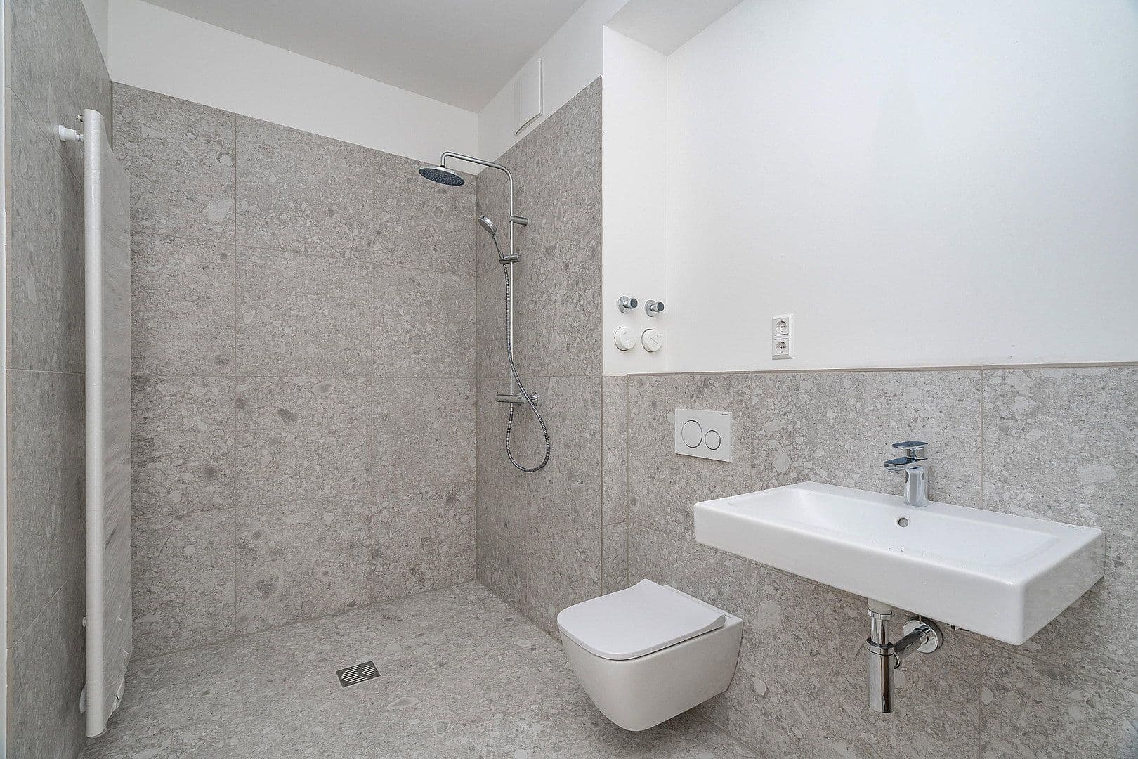 Prenájom bytu 2-izbový 52 m², Parkstraße 44, Berlin, Berlín Prenájom bytu 2-izbový 52 m², Parkstraße 44, Berlin, Berlín
