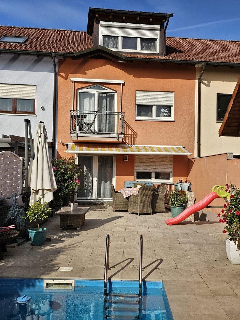 Predaj domu 130 m², pozemok 249 m², Schallstadt, Bádensko-Wurttembersko Predaj domu 130 m², pozemok 249 m², Schallstadt, Bádensko-Wurttembersko
