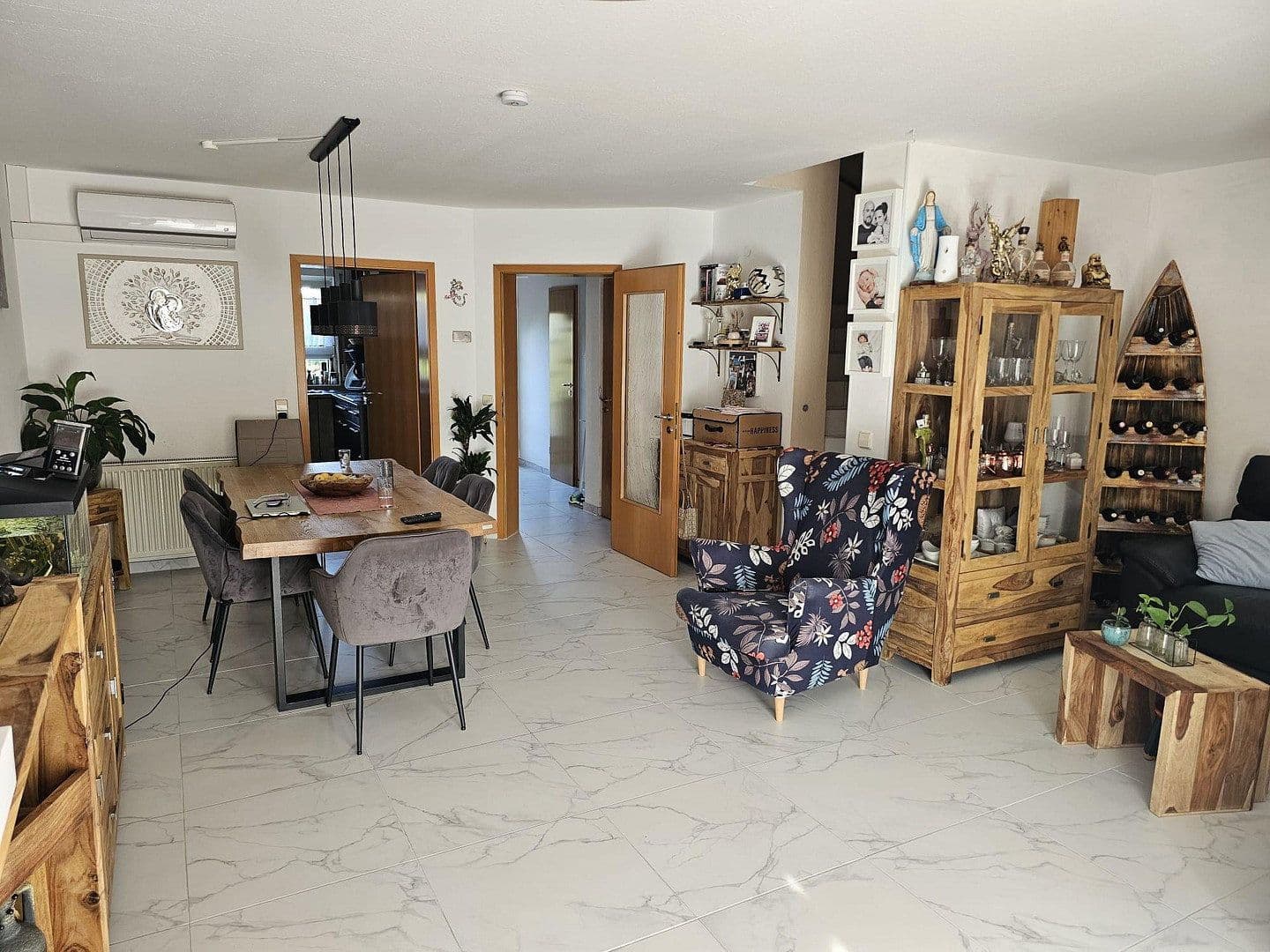 Predaj domu 130 m², pozemok 249 m², Schallstadt, Bádensko-Wurttembersko Predaj domu 130 m², pozemok 249 m², Schallstadt, Bádensko-Wurttembersko