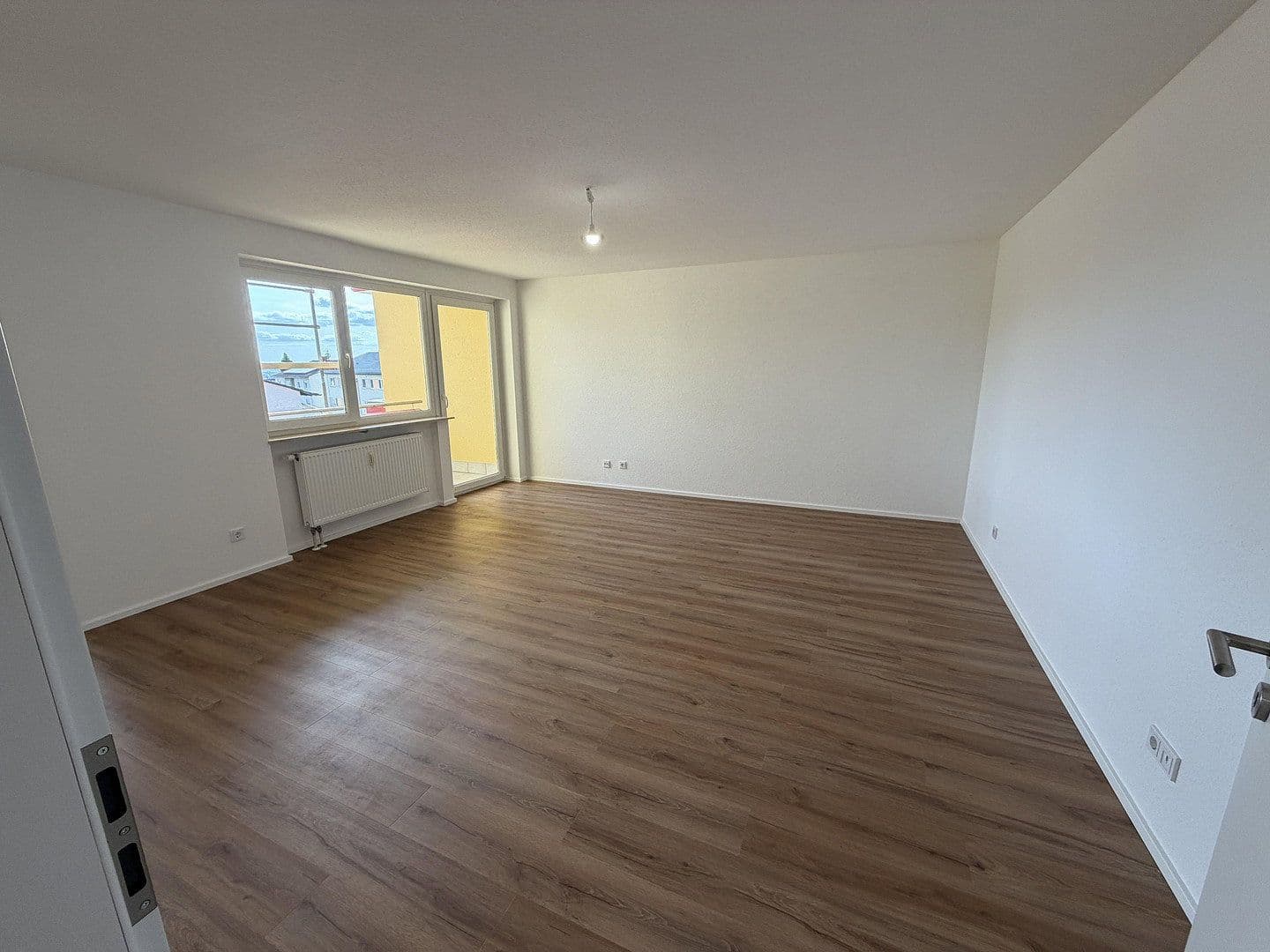Prenájom bytu 2-izbový 60 m², Am Wald 11, Wiesbaden, Hesensko Prenájom bytu 2-izbový 60 m², Am Wald 11, Wiesbaden, Hesensko