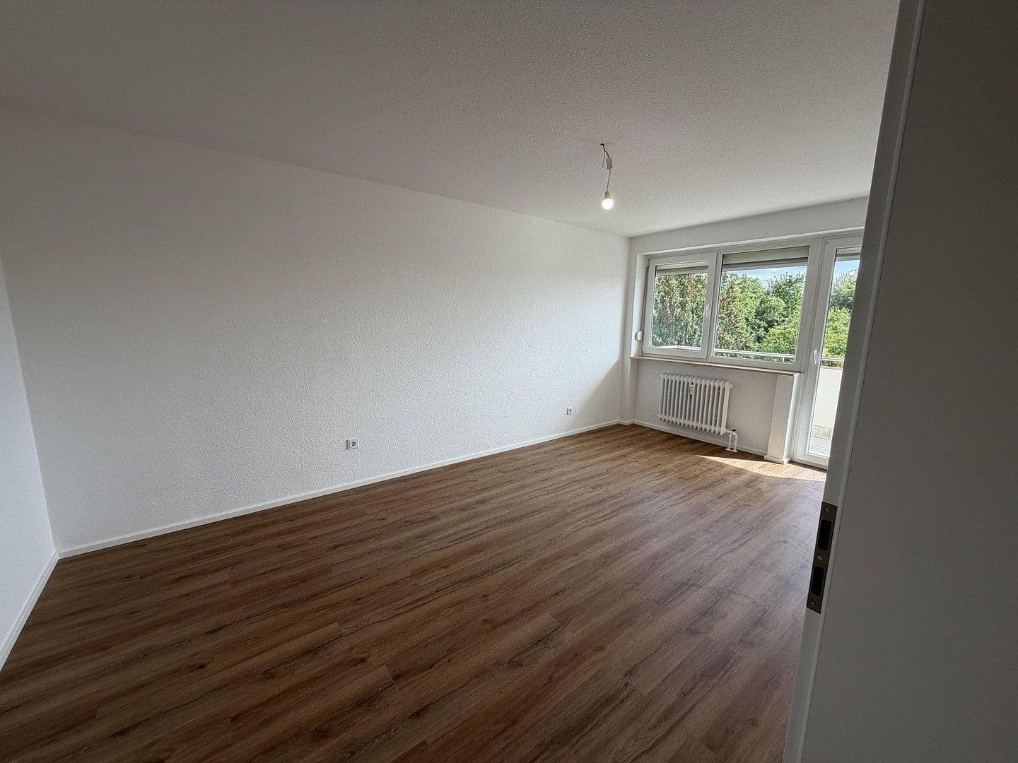 Prenájom bytu 2-izbový 60 m², Am Wald 11, Wiesbaden, Hesensko Prenájom bytu 2-izbový 60 m², Am Wald 11, Wiesbaden, Hesensko