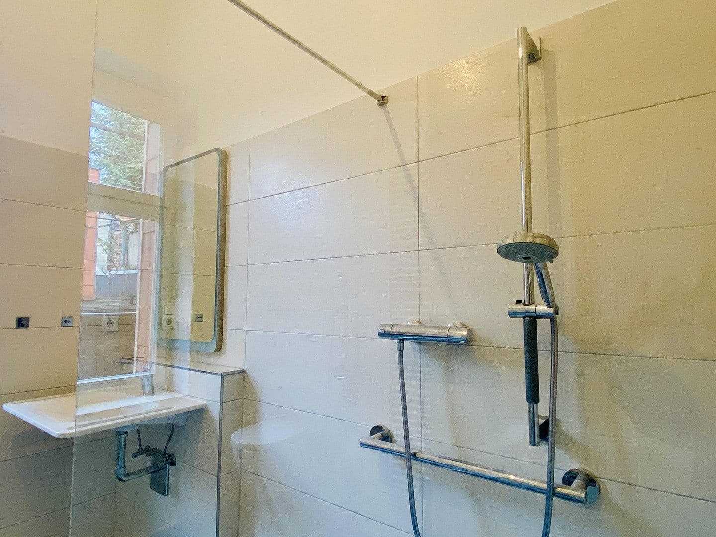 Prenájom bytu 2-izbový 64 m², Adalbertsteinweg 179, Aachen, Severné Porýnie - Westfálsko Prenájom bytu 2-izbový 64 m², Adalbertsteinweg 179, Aachen, Severné Porýnie - Westfálsko