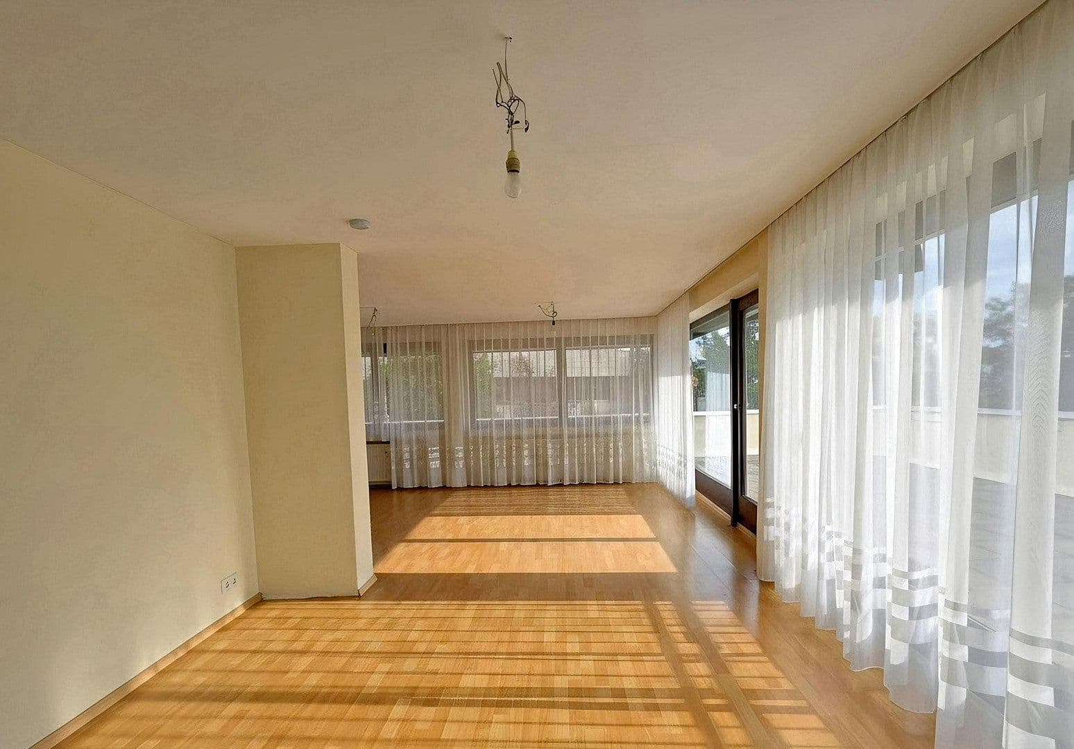 Predaj bytu 4-izbový 122 m², Herbrechtingen, Bádensko-Wurttembersko Predaj bytu 4-izbový 122 m², Herbrechtingen, Bádensko-Wurttembersko