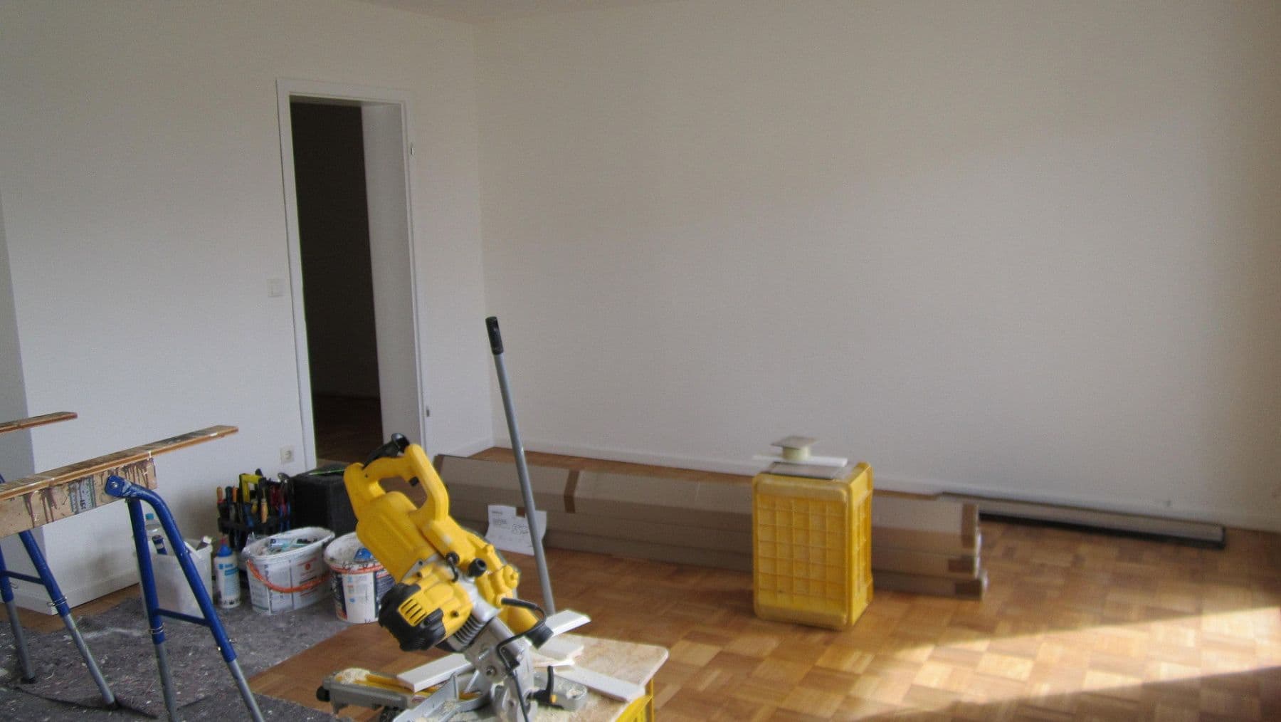 Prenájom bytu 4-izbový 130 m², Herrenberg, Bádensko-Wurttembersko Prenájom bytu 4-izbový 130 m², Herrenberg, Bádensko-Wurttembersko