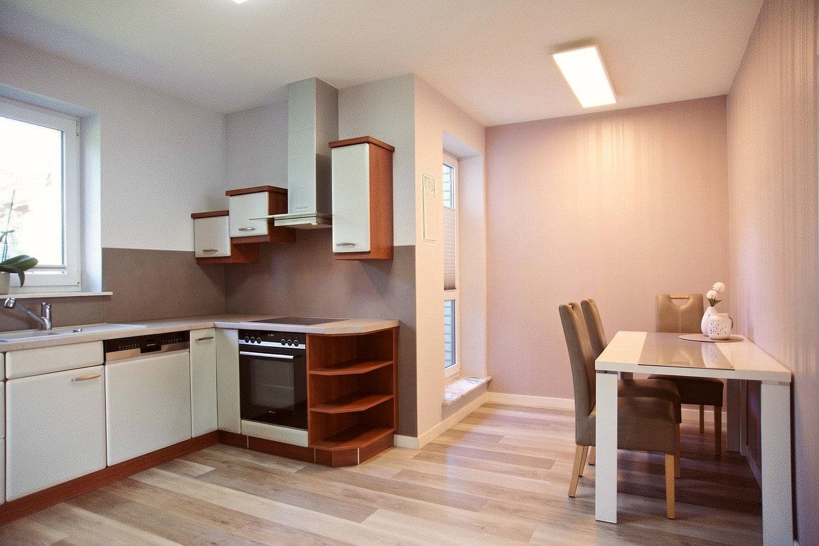 Predaj domu 165 m², pozemok 718 m², Neubrandenburg, Meklenbursko-Predpomoransko Predaj domu 165 m², pozemok 718 m², Neubrandenburg, Meklenbursko-Predpomoransko