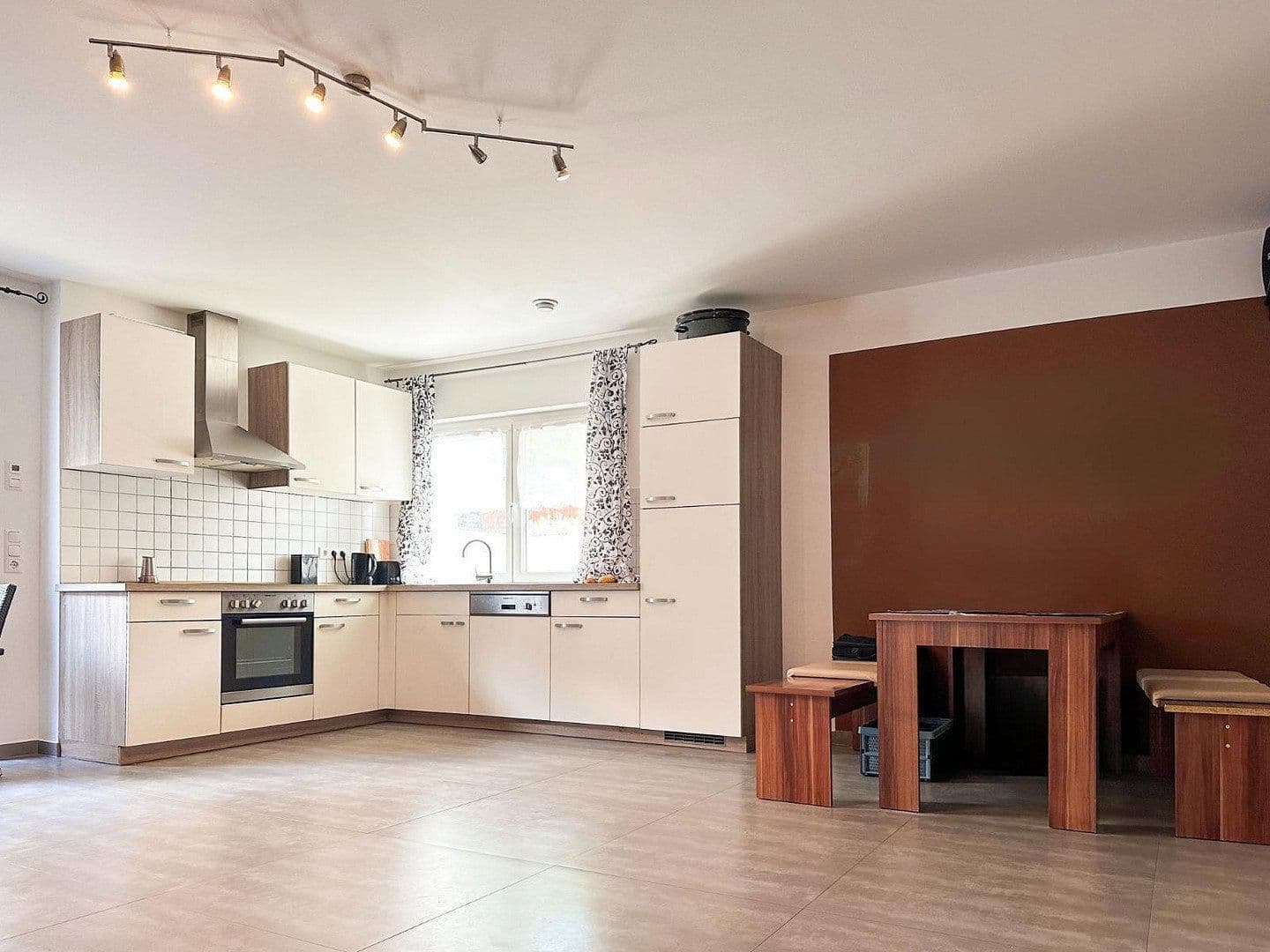 Predaj domu 245 m², pozemok 620 m², Leipzig, Sasko Predaj domu 245 m², pozemok 620 m², Leipzig, Sasko