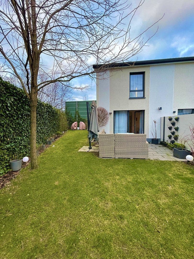 Prenájom domu 82 m², pozemok 350 m², Dietzenbach, Hesensko Prenájom domu 82 m², pozemok 350 m², Dietzenbach, Hesensko