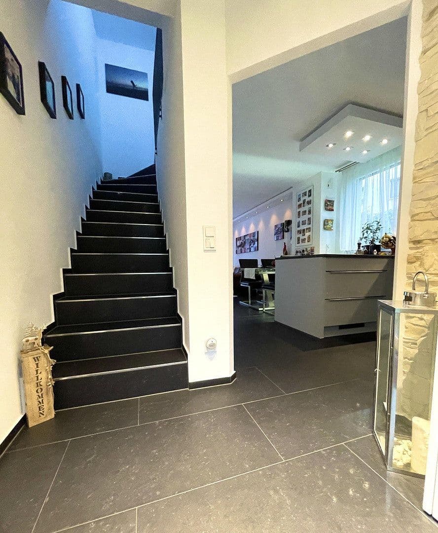 Prenájom domu 82 m², pozemok 350 m², Dietzenbach, Hesensko Prenájom domu 82 m², pozemok 350 m², Dietzenbach, Hesensko