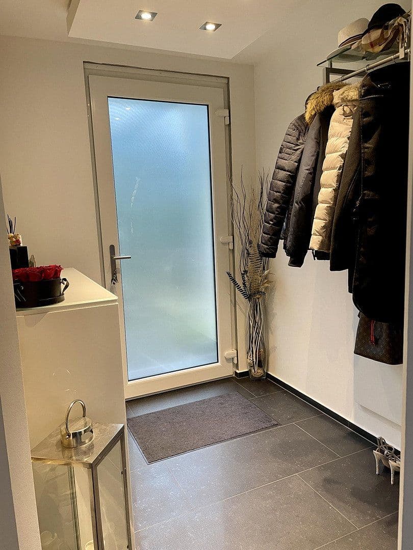 Prenájom domu 82 m², pozemok 350 m², Dietzenbach, Hesensko Prenájom domu 82 m², pozemok 350 m², Dietzenbach, Hesensko