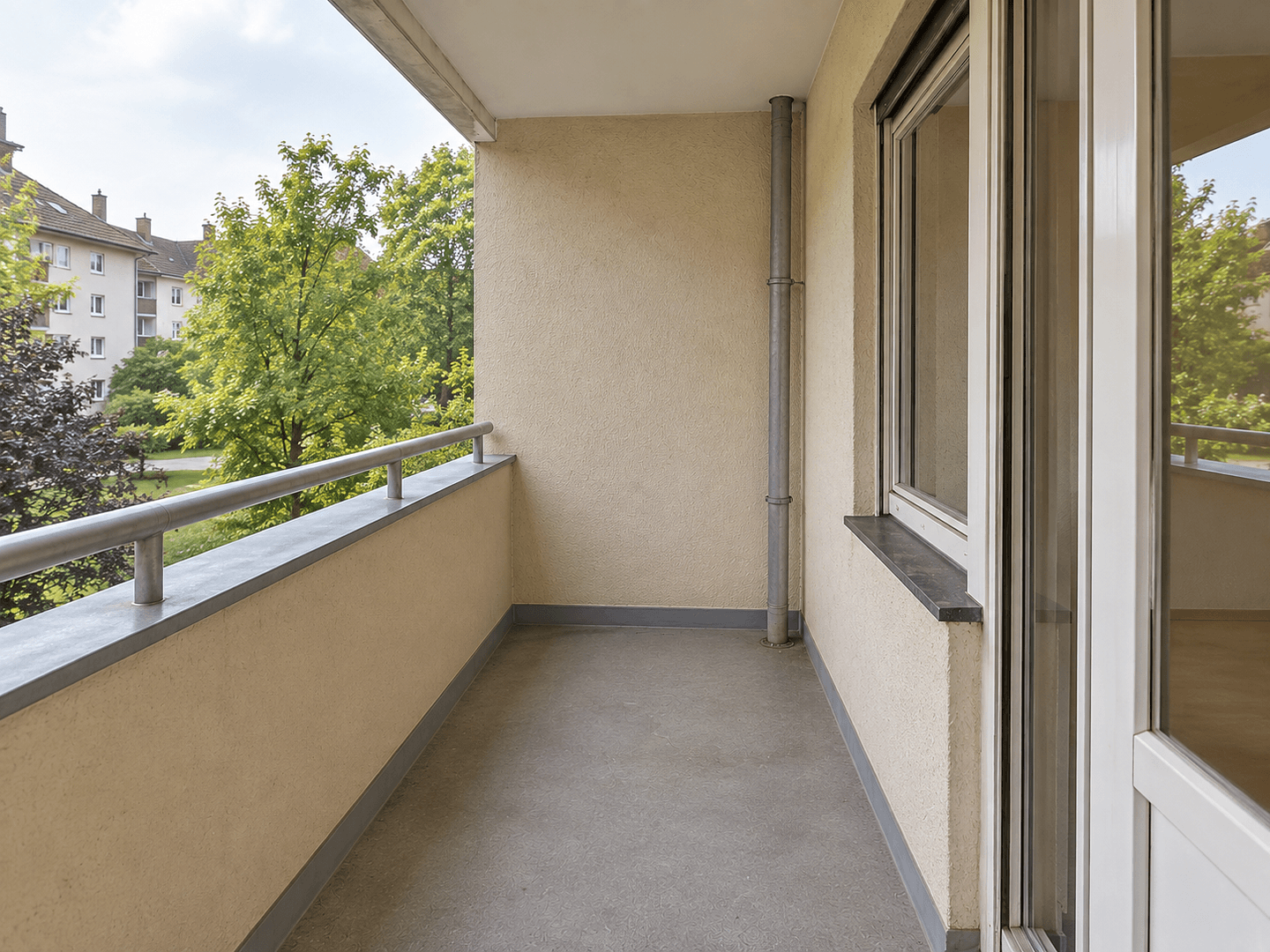 Predaj bytu 4-izbový 75 m², Frankfurt Nieder-Eschbach, Hesensko Predaj bytu 4-izbový 75 m², Frankfurt Nieder-Eschbach, Hesensko