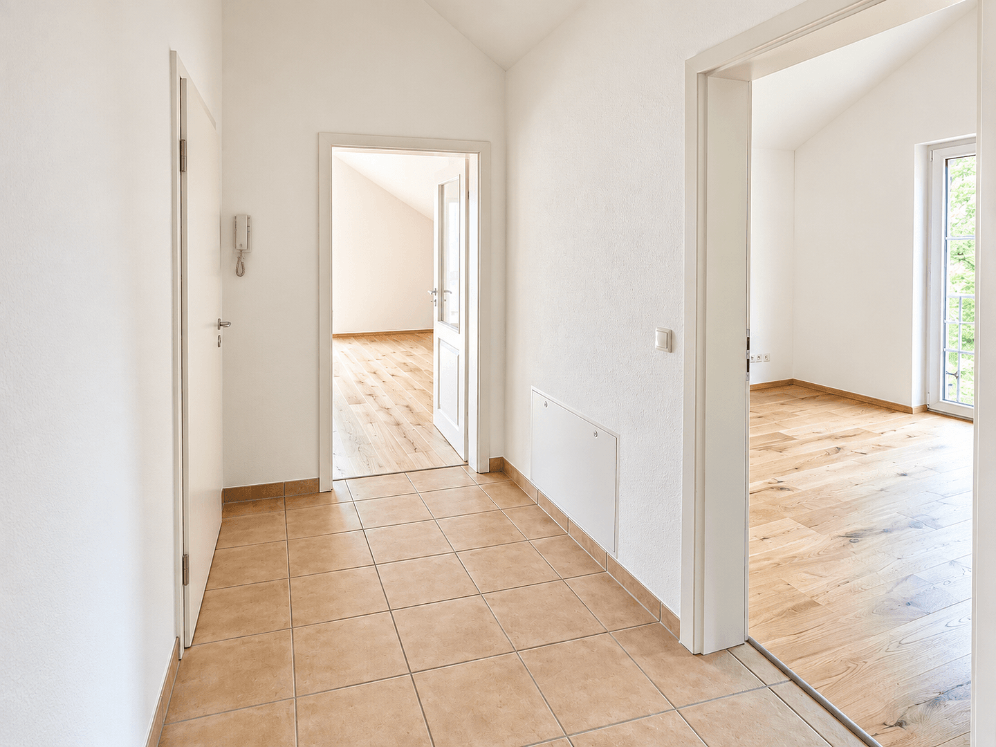 Prenájom bytu 4-izbový 91 m², Gronsdorferstraße 1, Haar, Bavorsko Prenájom bytu 4-izbový 91 m², Gronsdorferstraße 1, Haar, Bavorsko