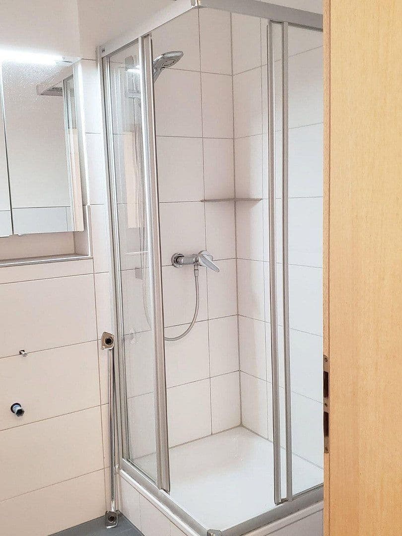 Prenájom bytu 1-izbový 33 m², Tübingen, Bádensko-Wurttembersko Prenájom bytu 1-izbový 33 m², Tübingen, Bádensko-Wurttembersko